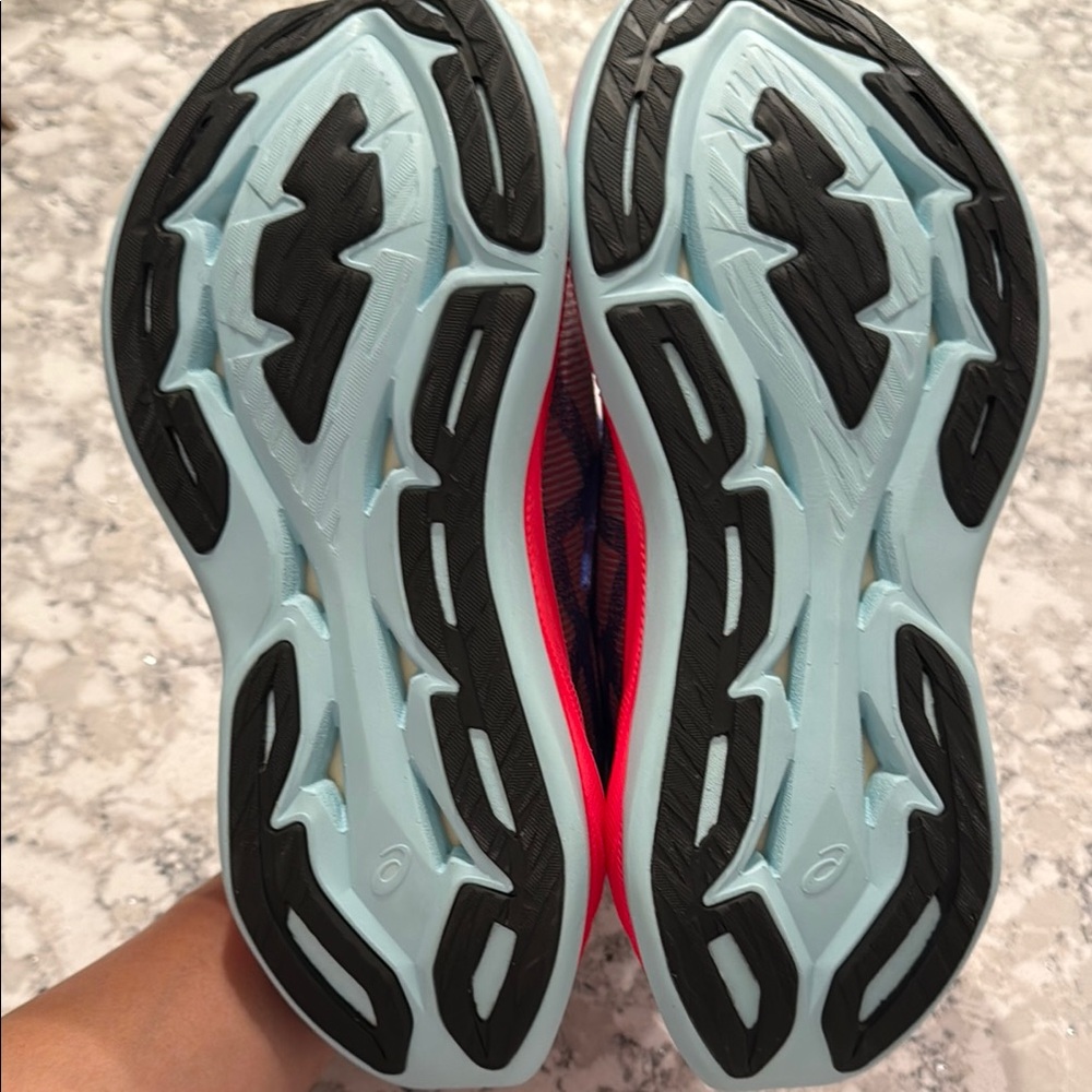 ASICS Superblast - Picture 3 of 8